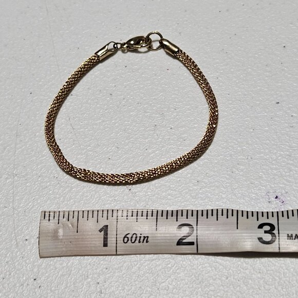 Vintage Elegant Gold Tone Mesh Rope Bracelet Classic Minimalist Fashion Jewelry - Picture 4 of 4